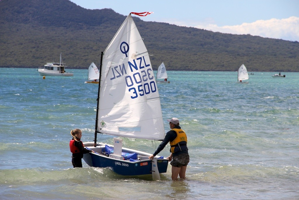 Wakatere Boating Club - Opening Day 2011 © Richard Gladwell www.photosport.co.nz